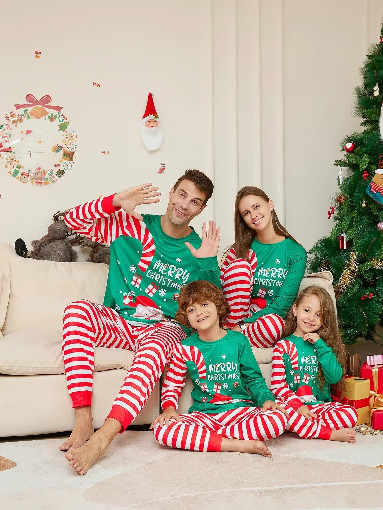 2026 Happy New Year's Clothes Gift Cartoon Family Cute Christmas Pajamas Set Mother Father Kids Matching Outfits Xmas Look Pjs