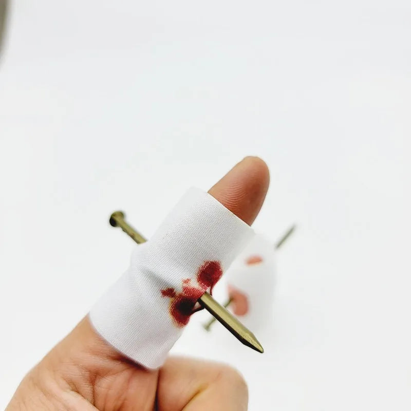 1-5PCS Fake Nail Through Finger Prank Toy Kids Novelty Magic Friend Halloween Scare Trick Joke Toy Practical Fool Jokes Gags