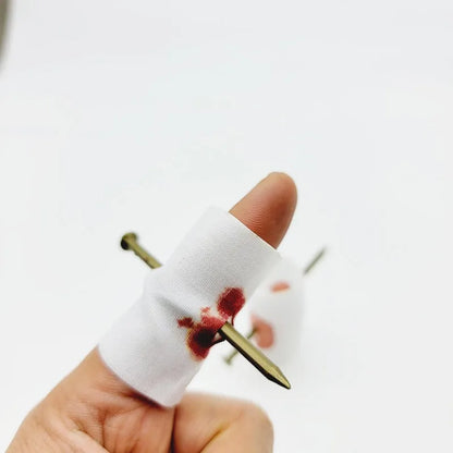 1-5PCS Fake Nail Through Finger Prank Toy Kids Novelty Magic Friend Halloween Scare Trick Joke Toy Practical Fool Jokes Gags