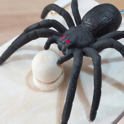 Spider Prank Box Pop Out Rubber Spider Handmade Wood Scare Box Party Game Surprise Joke Funny Trick Toy for Kids Halloween Gift
