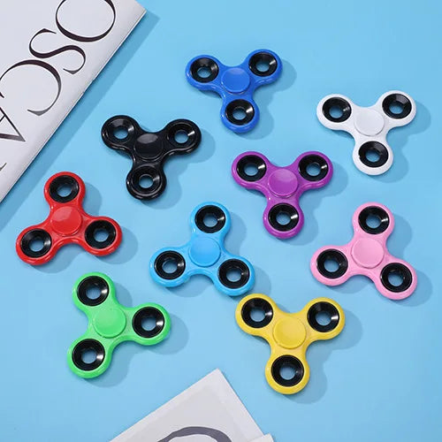 The New Release Tool Is A Pressure Relief Alloy Universal Fingertip Rotating Toy for Children and Adults. It Is An Intelligent T