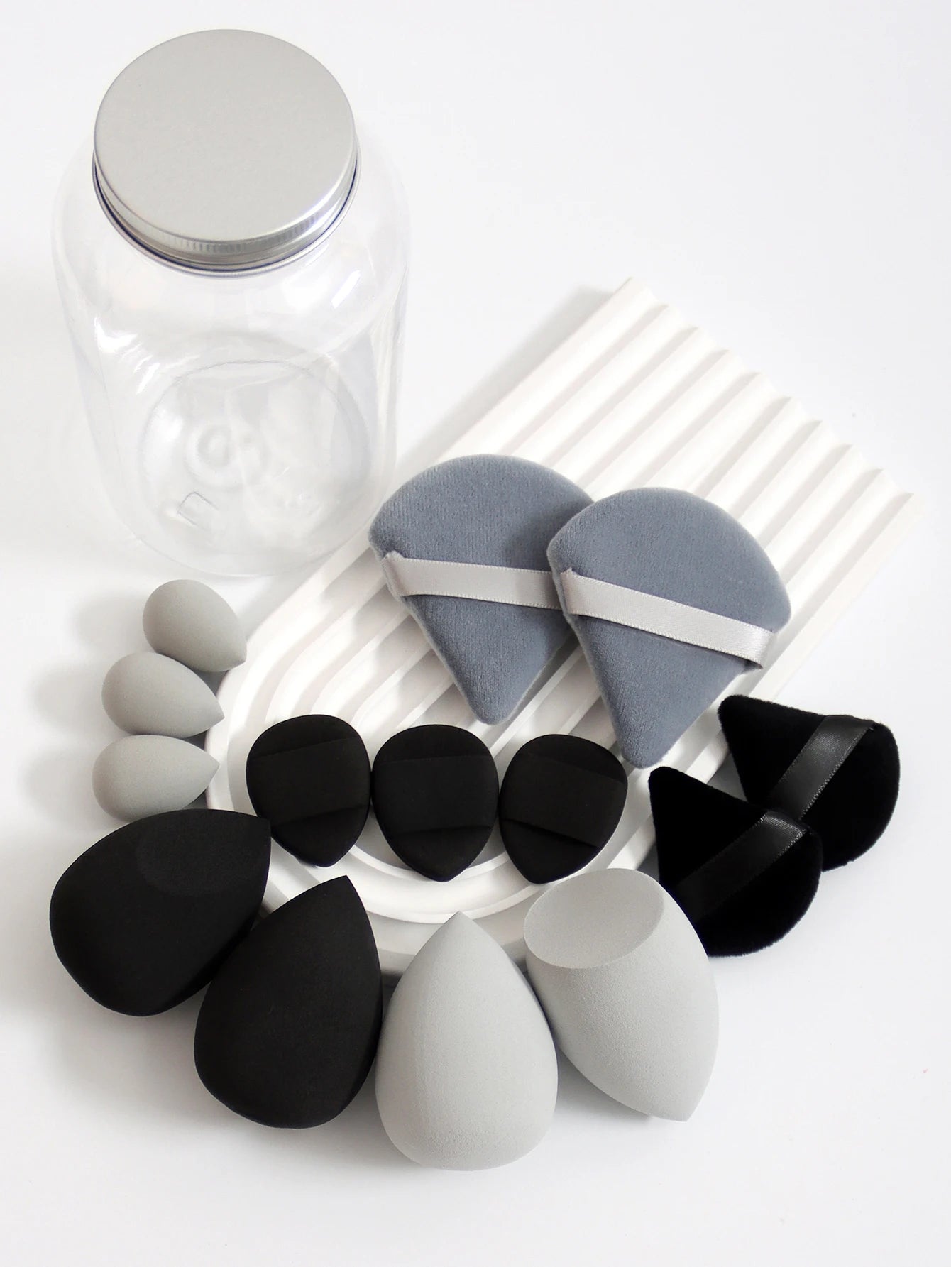 14 Piece Cosmetic Sponge Set, Cosmetic Sponge Finger Puff, Dry and Wet Foundation Make-Up Cosmetic Puff