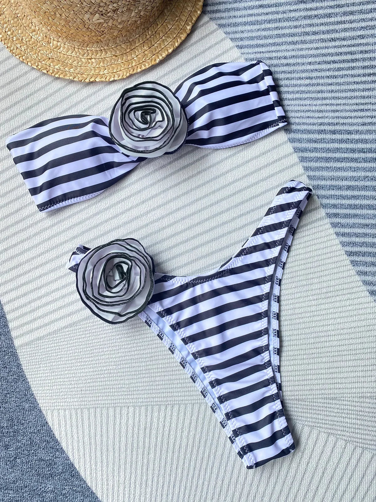 2026 New Sexy White 3D Flower Solid Two Piece Push Up Bikini Set Luxury Swimwear Women Swimsuit Beachwear Summer Bathing Suit