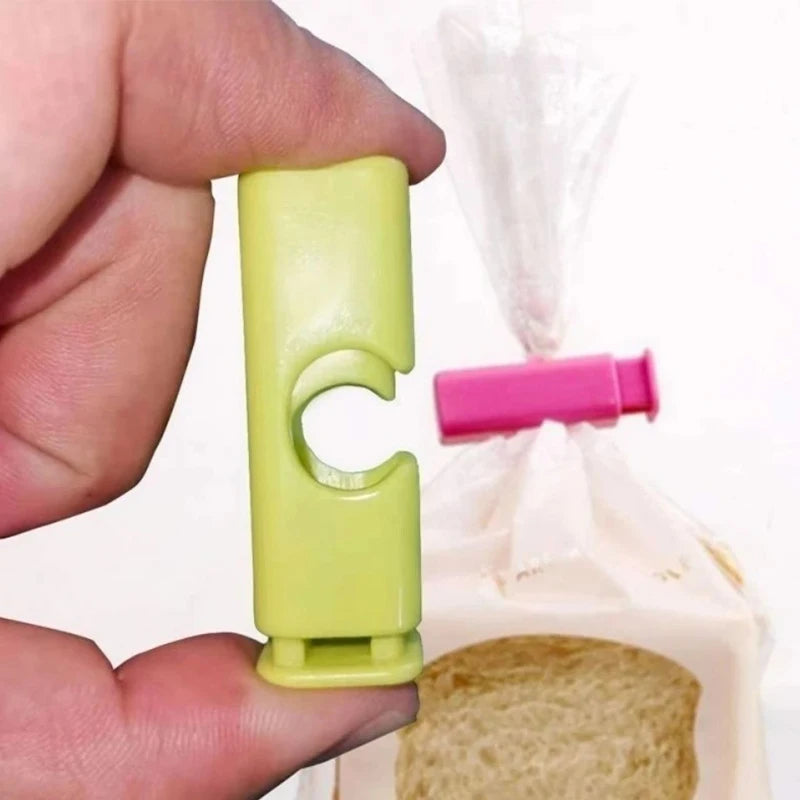 Mini Heat Sealer 2 in 1 Rechargeable HandheldBag Sealer With Cutter Magnet Bag Resealer Machine for Plastic Bags Snack Bags