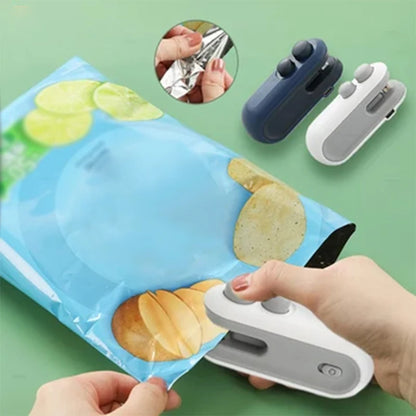 Mini Heat Sealer 2 in 1 Rechargeable HandheldBag Sealer With Cutter Magnet Bag Resealer Machine for Plastic Bags Snack Bags
