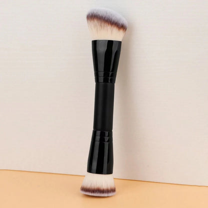 Facial Makeup Brush, a Portable Double-Headed Multi-Functional Makeup Brush, Foundation Brush, Contour Brush, Loose Powder Brush, Blush Brush, All-In-One Makeup Brush Suitable for Men and Women