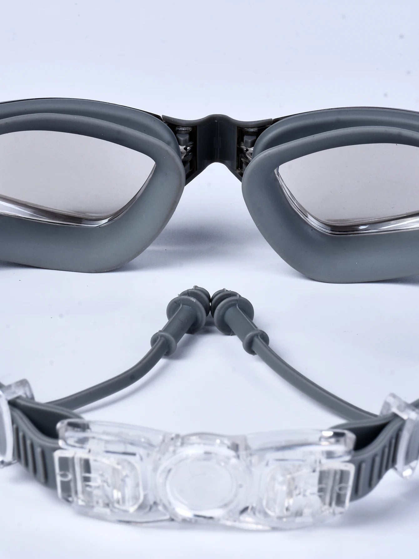 High-Definition Waterproof and Fog-Proof Swimming Goggles for Men and Women