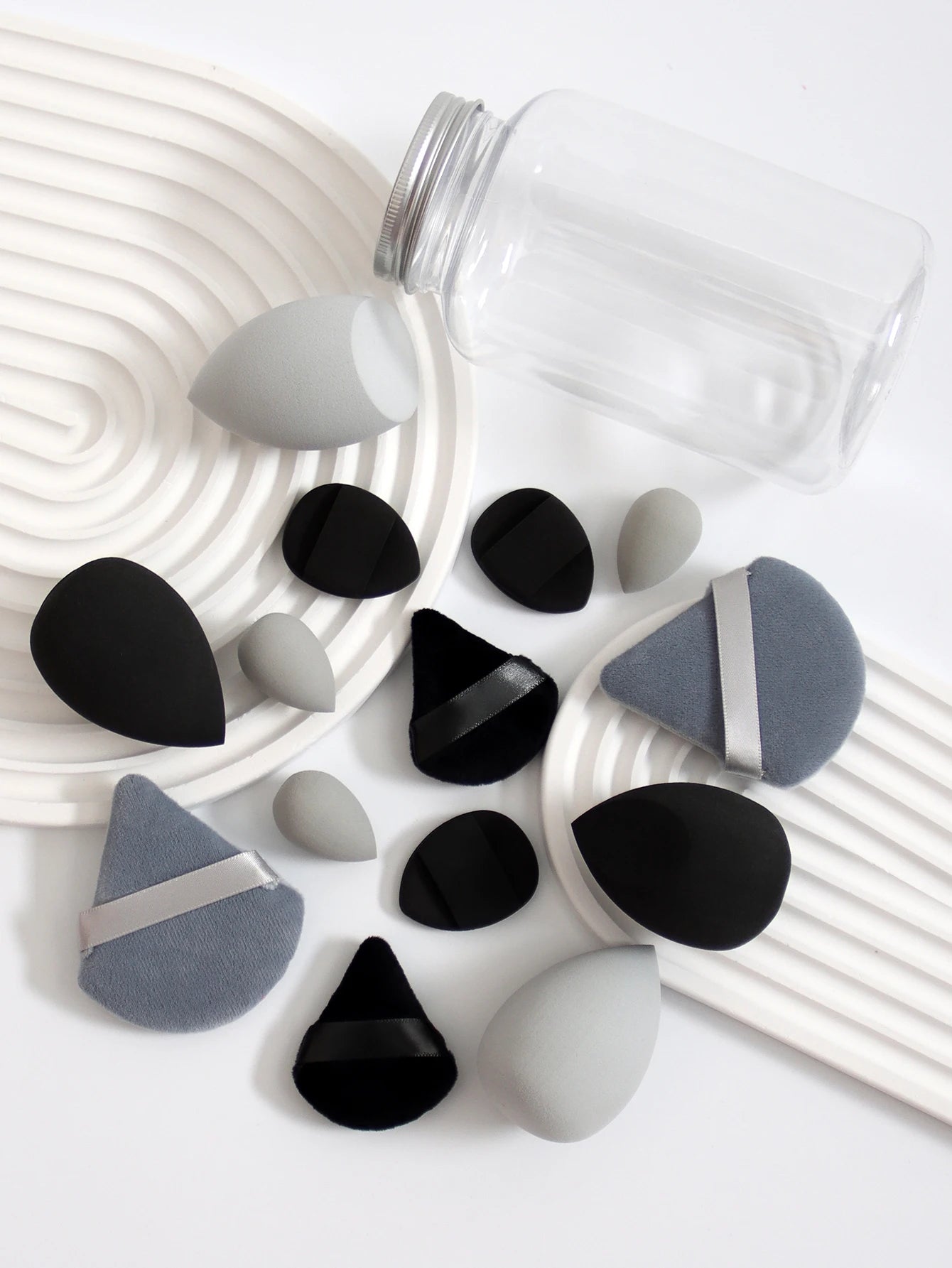 14 Piece Cosmetic Sponge Set, Cosmetic Sponge Finger Puff, Dry and Wet Foundation Make-Up Cosmetic Puff
