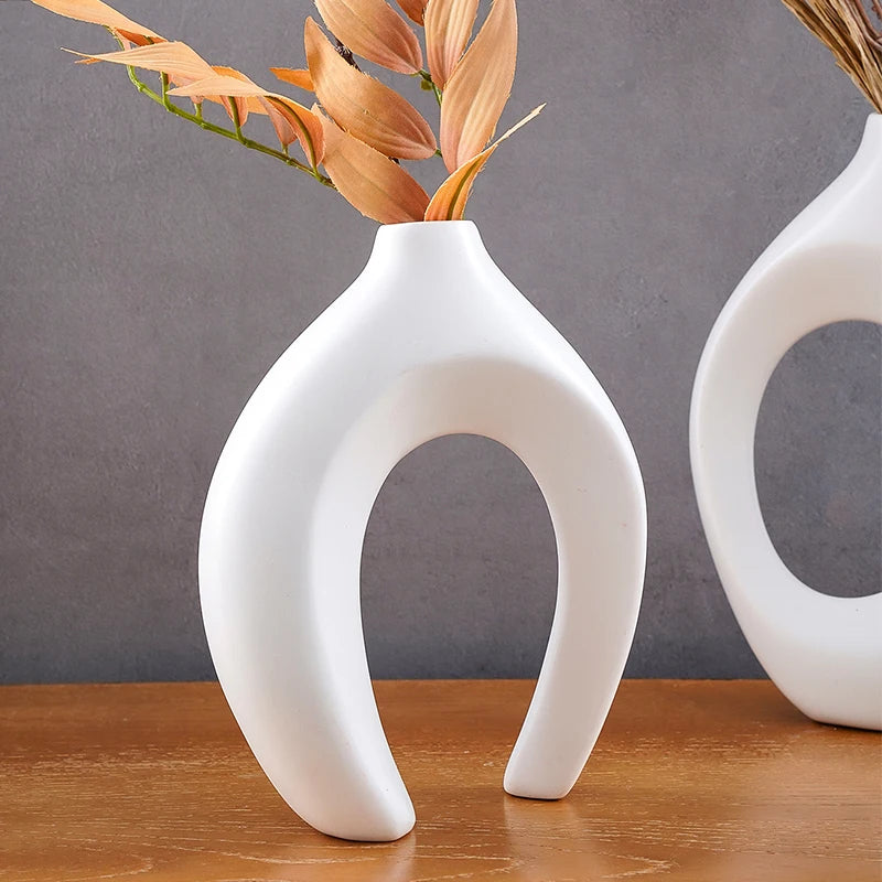 Hollow Nordic Modern  Vase Set of 2 for Modern Home Decor,Plastic imitation ceramic Hollow Flower Vases for Living Room