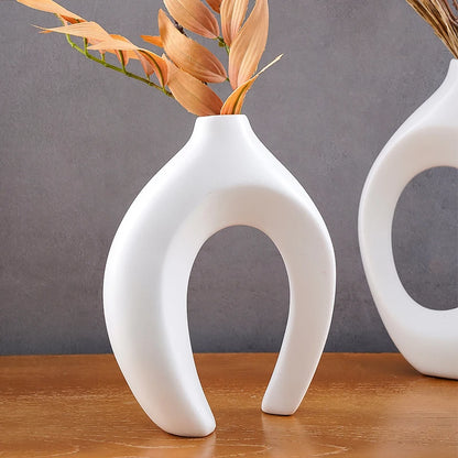 Hollow Nordic Modern  Vase Set of 2 for Modern Home Decor,Plastic imitation ceramic Hollow Flower Vases for Living Room