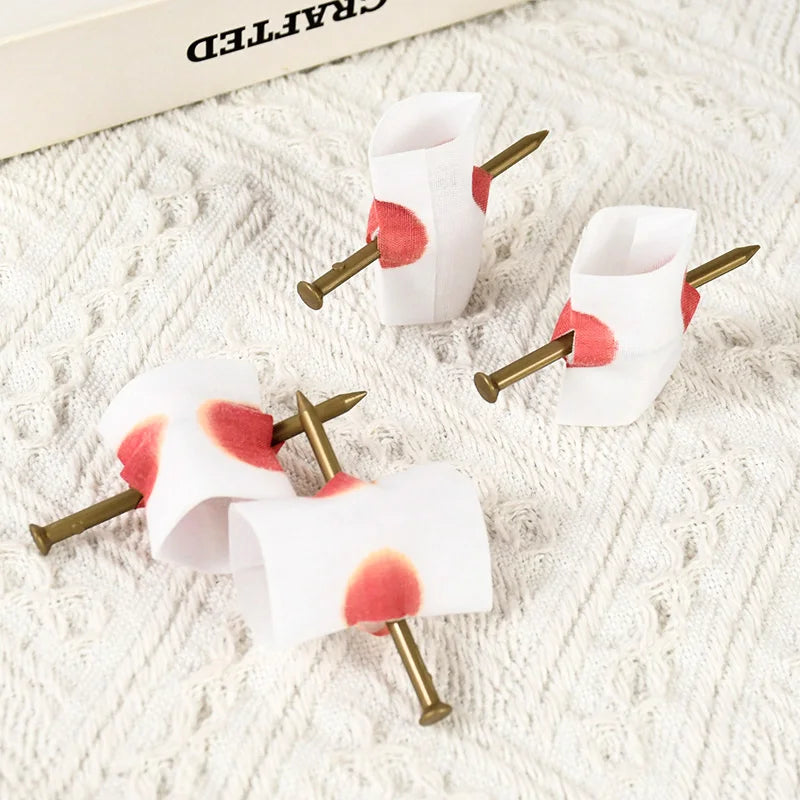 5pcs Bloody Nail Through Finger Prank Joke Novelty Toys Halloween Party Decoration Supplies Scary Trick Props Kids Birthday Gift