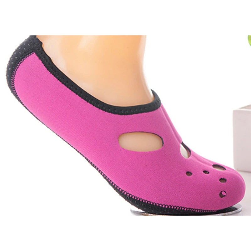 Water Sports Diving Socks Anti Skid Beach Shoes for Women Swimming Surfing Neoprene Socks Adult Diving Shoes Water Shoes